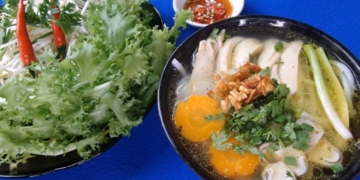 2 cách nấu bánh canh gà thơm ngon, hấp dẫn đơn giản cho bữa sáng 26 cach lam banh canh ga dam da ngon mieng cuc hap avt 1200x676 1
