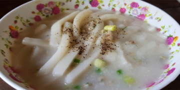 Cách làm bánh canh hến nước cốt dừa béo ngậy, thơm ngon, ăn là mê 28 cach lam banh canh hen nuoc cot dua beo thom hap 760x367 1