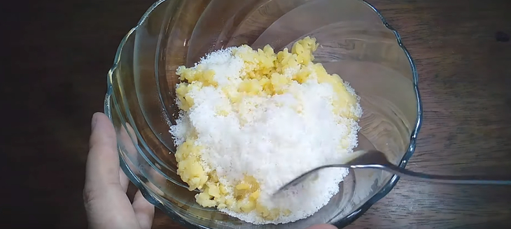 Bước 2 Làm nhân bánh Bánh cuốn thanh long