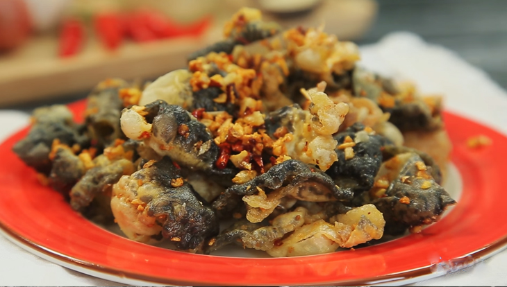 Bước 6 Thành phẩm da ếch chiên giòn xóc tỏi ớt