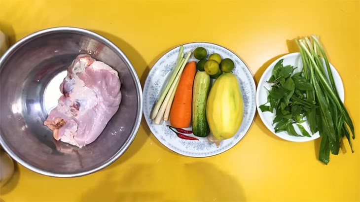 Nguyên liệu món ăn gỏi xoài bao tử heo