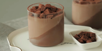 cach lam pudding chocolate mem min thom ngon don 9 760x367 1