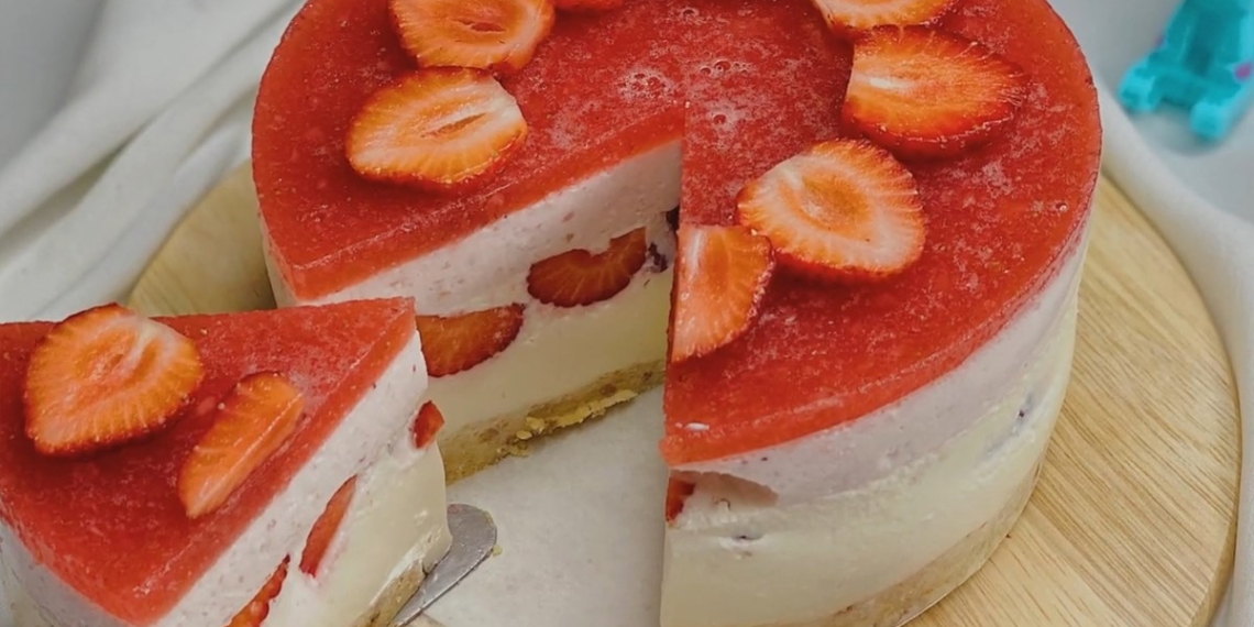 cach lam pudding sua chua dau tay thom ngon mat lanh cho ngay avt 1200x676 1