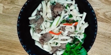 cach lam thit bo xao nam hai san hap dan thay doi khau vi cho avt 1200x676 1
