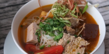 cach nau bun rieu cua dong ngon tuyet de lam tai nha 24 1200x676 1