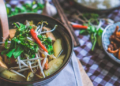 cach nau canh chua chay thom ngon thanh dam cho gi 10 760x367 1
