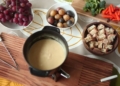 cach nau lau pho mai fondue chuan thuy si beo ngay don gian CN 1200x676 1