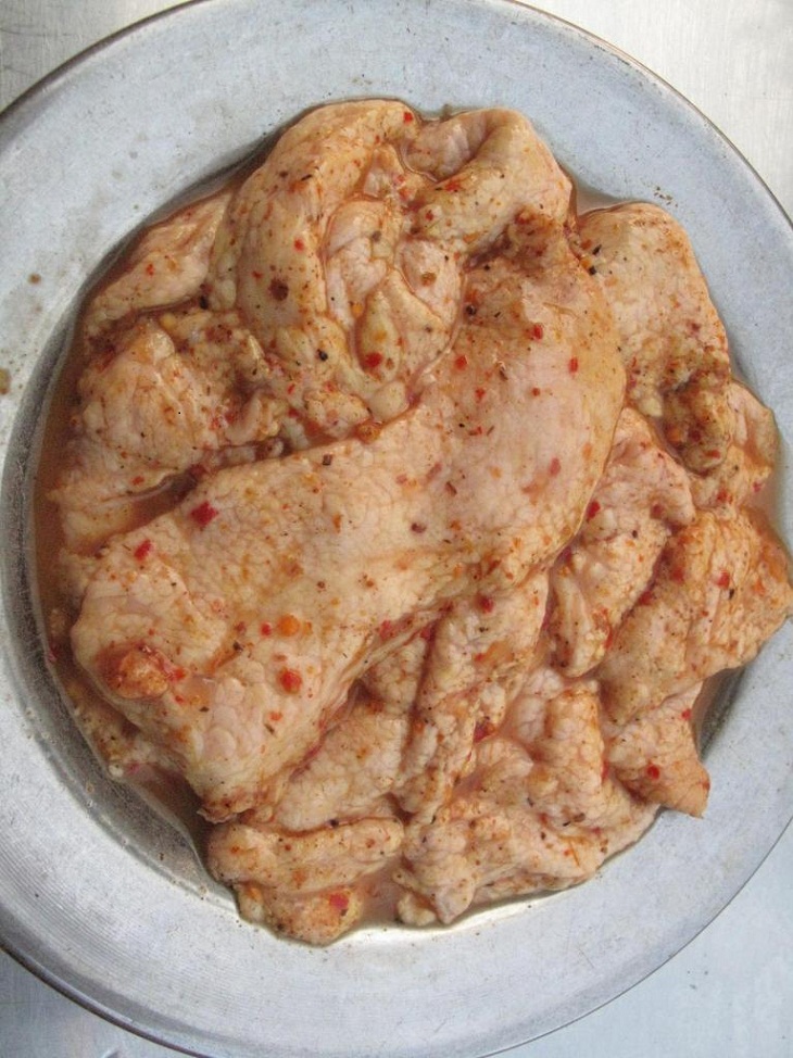 Bước 2 Ướp nầm heo Nầm heo nướng sa tế