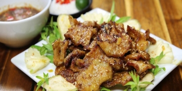 cach uop nam heo nuong beo gion cuc ngon tai nha 760x367 1