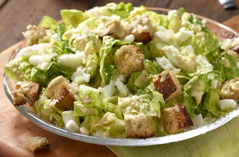 Bước 4 Thành phẩm Caesar salad