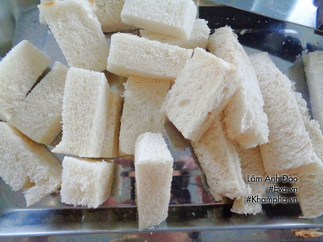 Bước 1 Sơ chế nguyên liệu Caesar salad