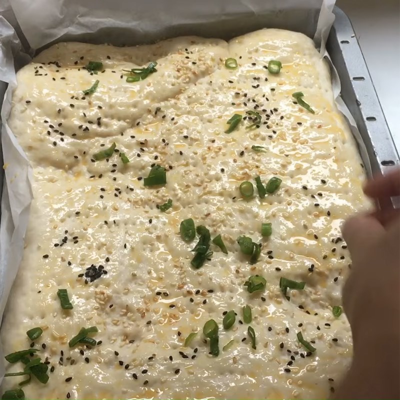 Bước 5 Cán bột và tạo hình bánh Bánh mì ruốc cuộn sốt mayonnaise