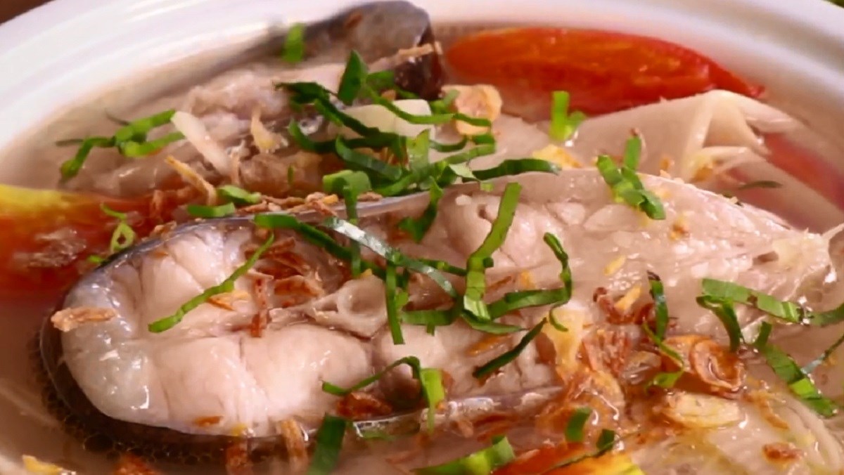 Canh măng chua cá hú