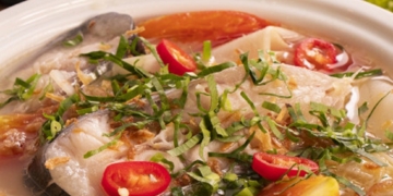 2 Cách nấu canh cá măng chua thơm ngon, đơn giản, bắt cơm 77 canhmangchuacahu1200 1200x676 1