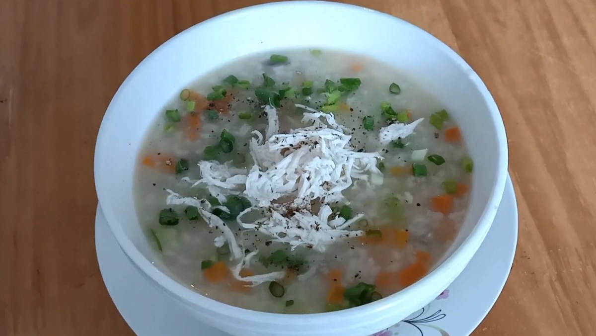 Cháo gà nấm hương