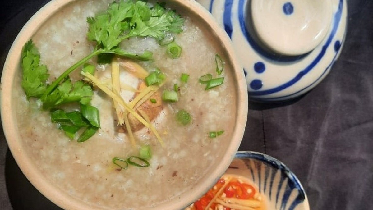Cháo trứng vịt lộn (công thức được chia sẻ từ người dùng)