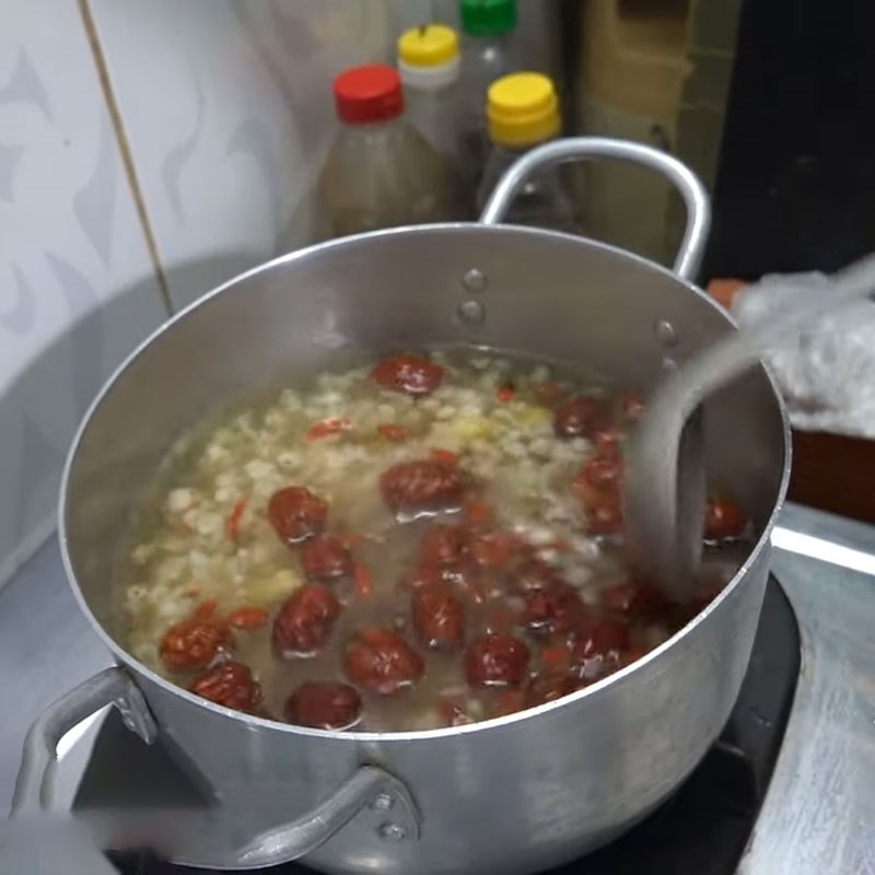 Bước 3 Nấu chè Chè mủ trôm bạch quả