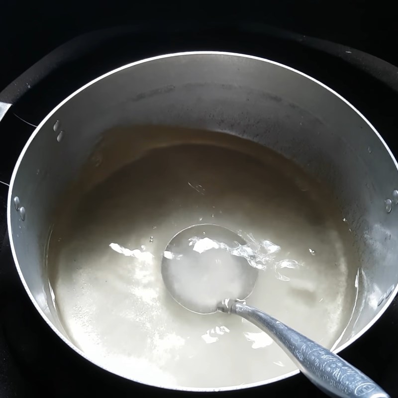 Bước 6 Nấu nước đường Chè trôi nước gấc nhân sầu riêng