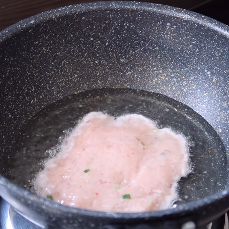 Bước 3 Chiên chả cá Canh chua cá thác lác