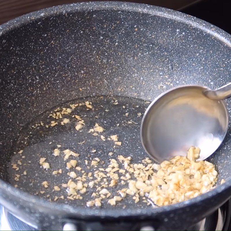 Bước 3 Chiên chả cá Canh chua cá thác lác