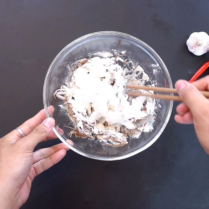 Bước 2 Chiên ghẹ Ghẹ sữa rang me
