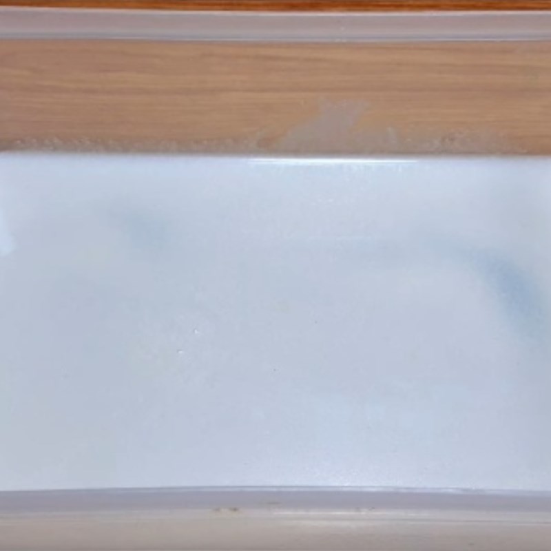 Bước 5 Cho ra khuôn Rau câu lá dứa nước cốt dừa
