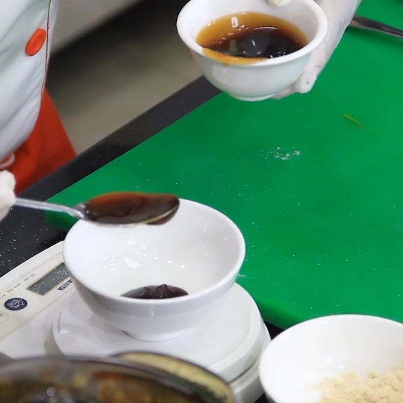 Bước 4 Chuẩn bị nồi nước hầm Chân giò hầm tóc tiên