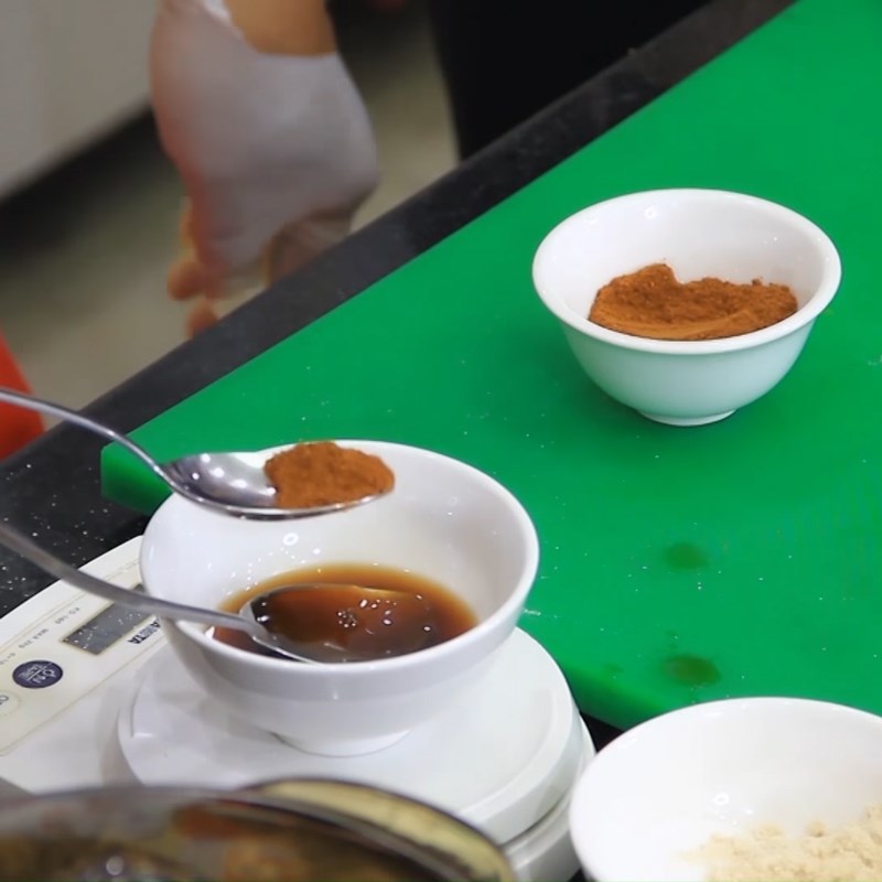 Bước 4 Chuẩn bị nồi nước hầm Chân giò hầm tóc tiên