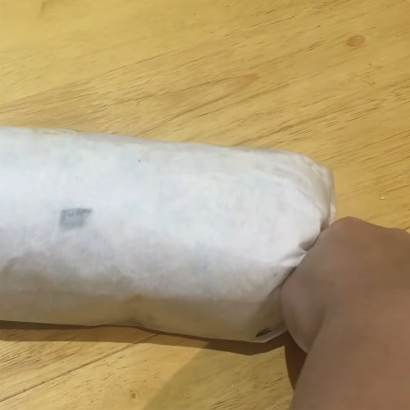 Bước 7 Cuộn bánh mì Bánh mì ruốc cuộn sốt mayonnaise