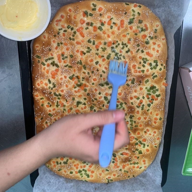 Bước 8 Cuộn bánh Bánh mì cuộn chà bông sốt trứng gà