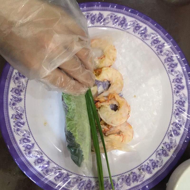 Bước 4 Cuốn gỏi Gỏi cuốn tôm thịt