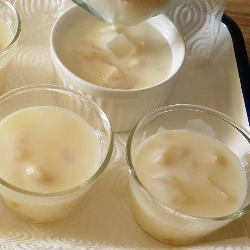 Bước 5 Đổ khuôn và làm lạnh Panna cotta vải