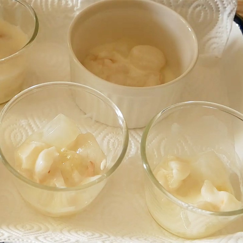 Bước 5 Đổ khuôn và làm lạnh Panna cotta vải