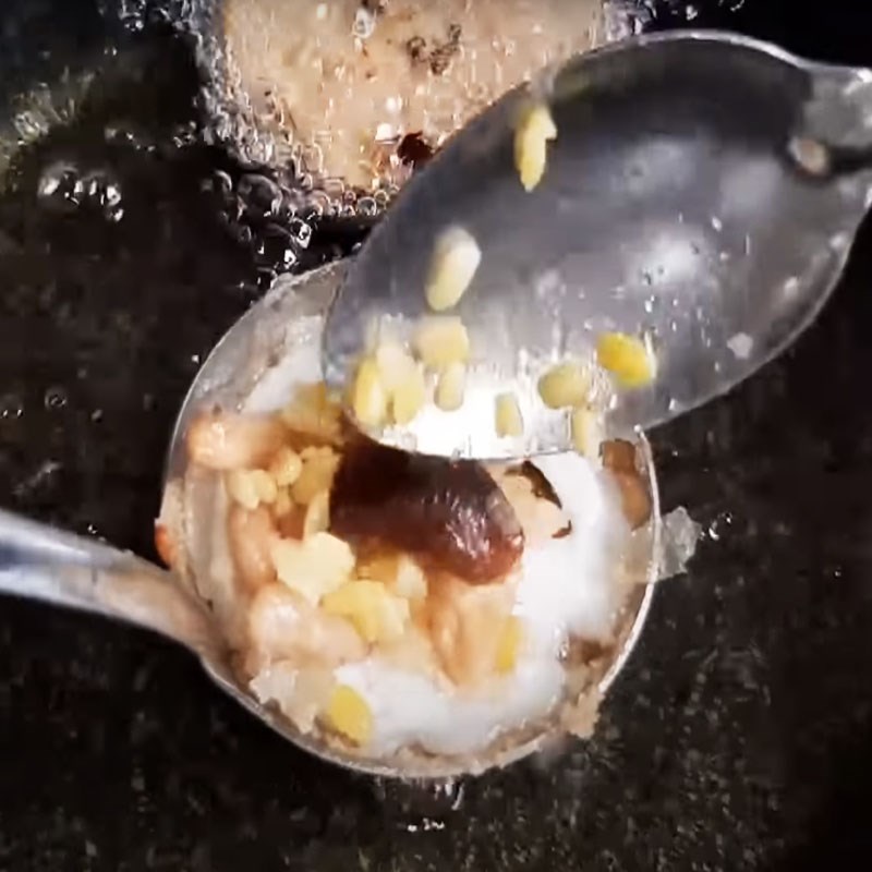 Bước 4 Đổ bánh Bánh cống chay