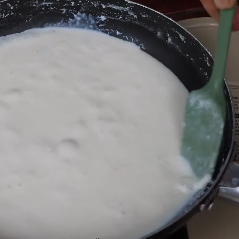 Bước 1 Đun sữa Bánh sữa Ba Vì