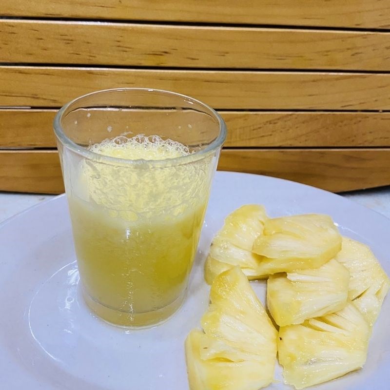 Bước 3 Ép dứa bưởi Nước ép dứa bưởi