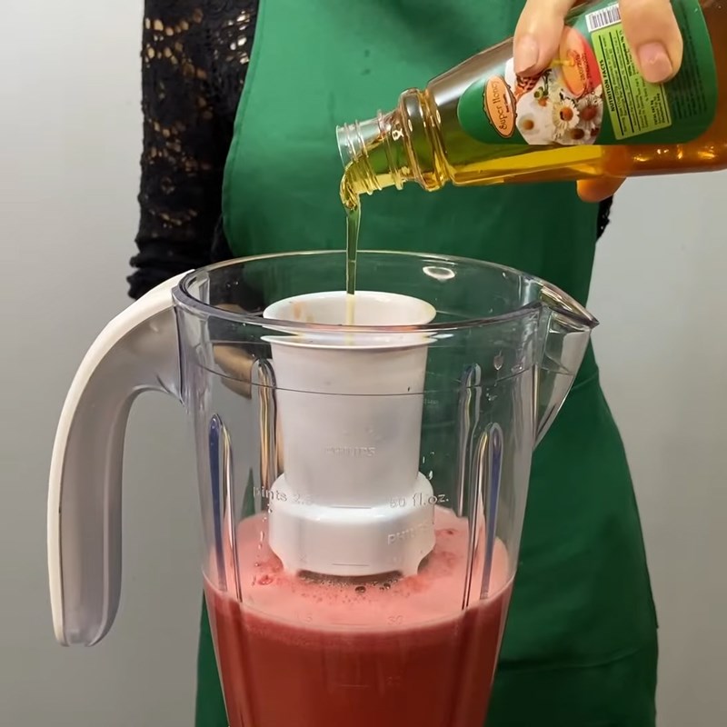 Bước 2 Ép nước dưa hấu và dứa Nước ép dưa hấu và dứa