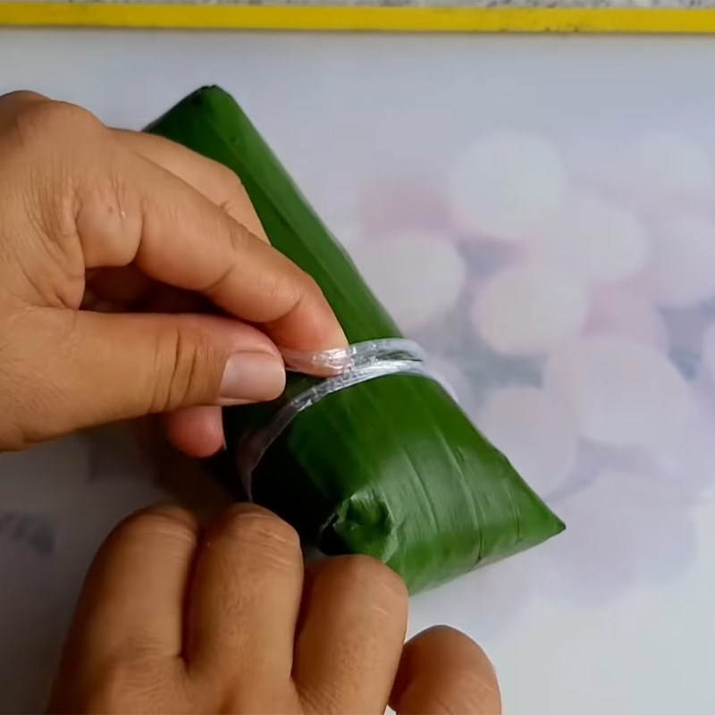 Bước 5 Gói chả Chả lụa tàu hũ ky tươi