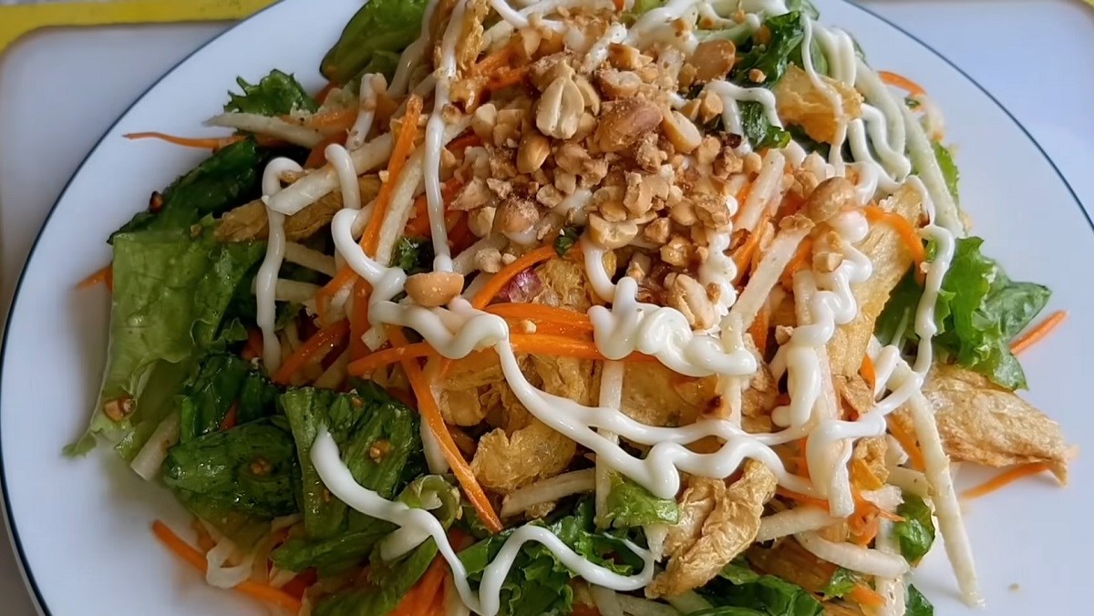 Gỏi chay từ củ sắn