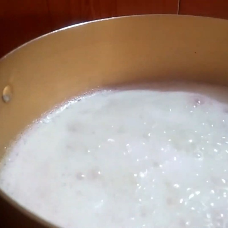 Bước 3 Hầm mềm đậu đen và nếp Chè nếp đậu đen - nếp trắng