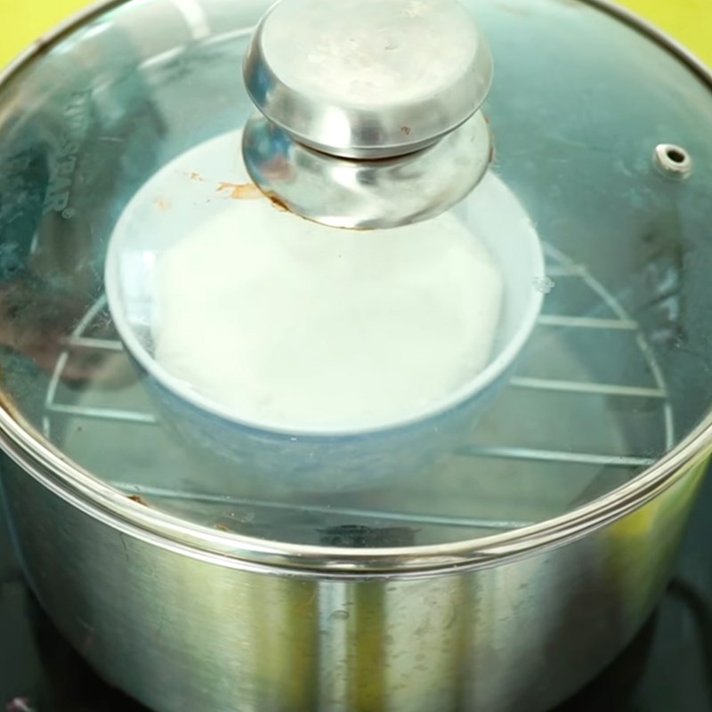 Bước 2 Hấp bột Bánh gạo nhân phô mai lát
