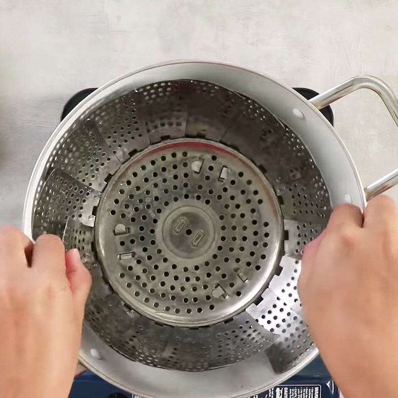 Bước 2 Hấp xôi Kem xôi dừa Thái Lan