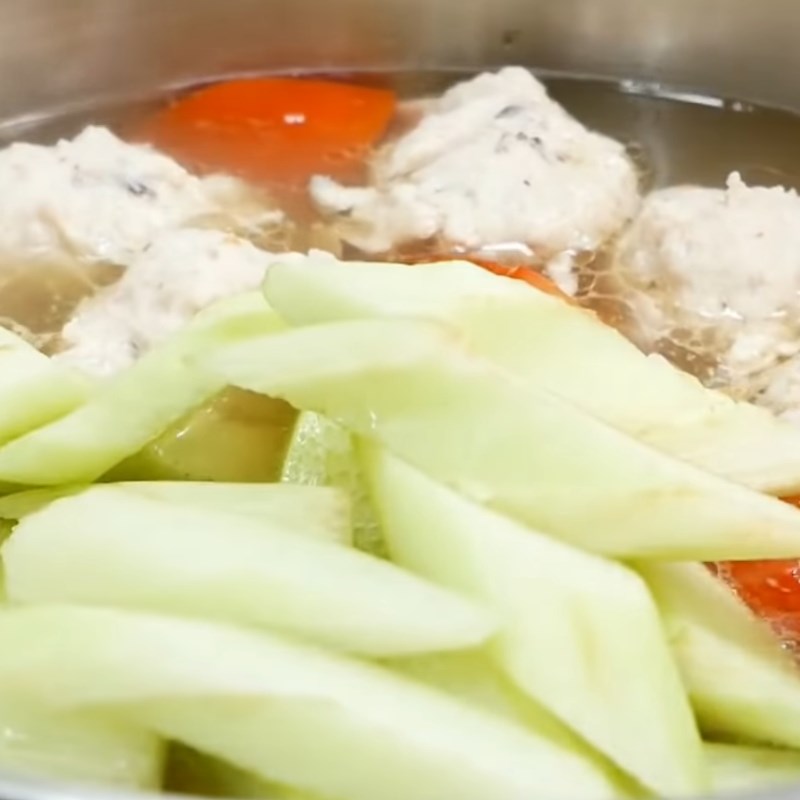 Bước 5 Hoàn thành nước dùng Bún mọc chân giò