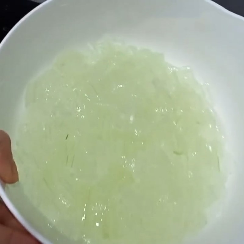 Bước 4 Hoàn thành Chè hạt sen nha đam đậu xanh