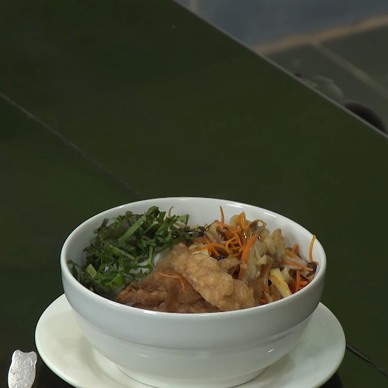 Bước 4 Hoàn thành Bún trộn chay nấm
