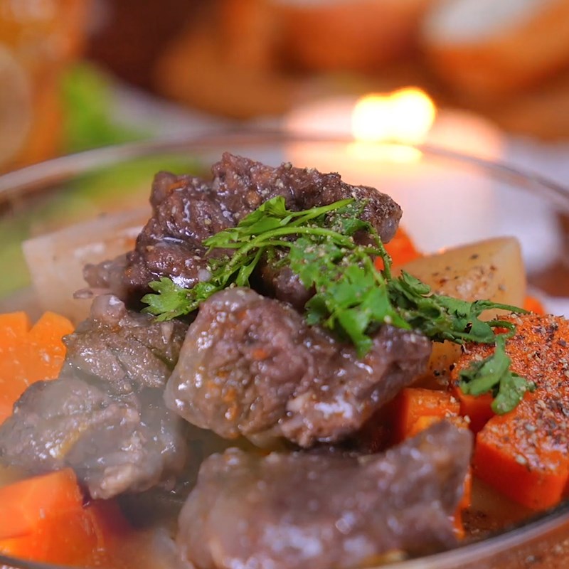Bước 6 Hoàn thành Bò sốt vang khoai tây cà rốt