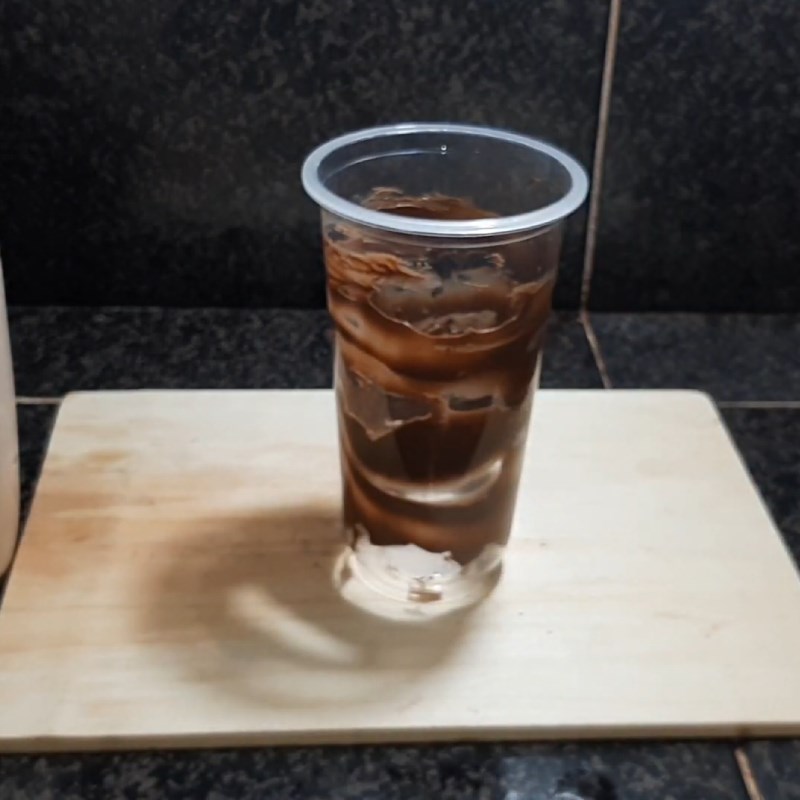 Bước 3 Hoàn thành Trà sữa socola nutella