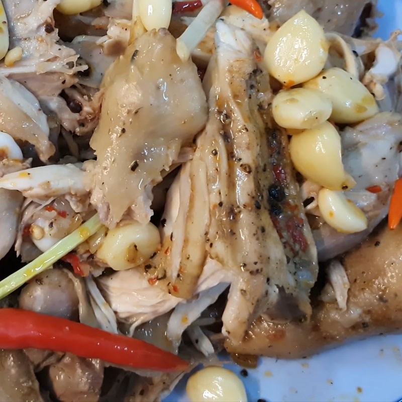 Bước 4 Hoàn thành Gà hấp tỏi