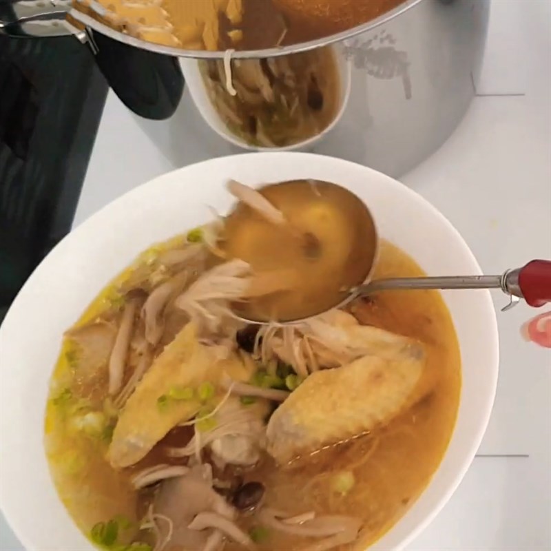 Bước 5 Hoàn thành Miến gà với nấm