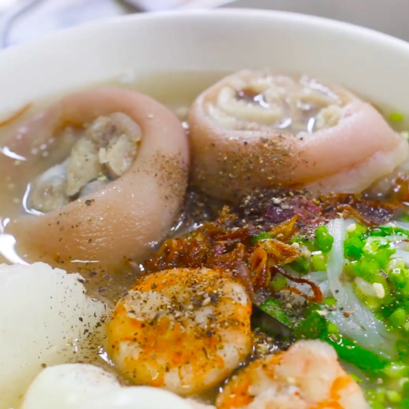 Bước 5 Thành phẩm Hủ tiếu giò heo trứng cút